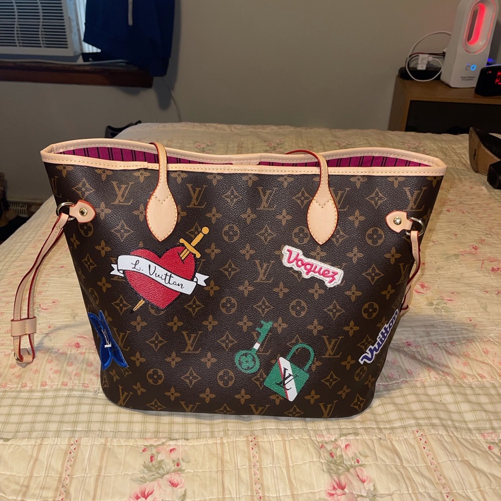 🔥EUC HQ All leather Tote🔥